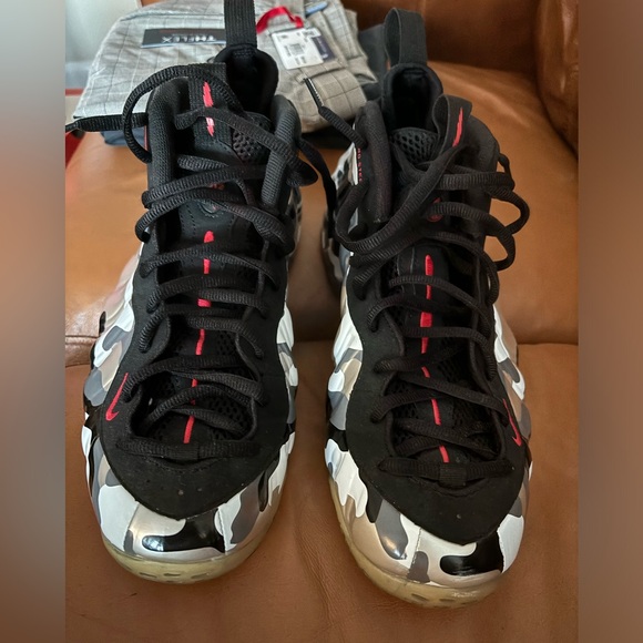 Nike Foamposite Fighter Jet - Picture 2 of 5